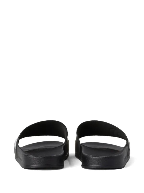 Karl Lagerfeld
Ikon NFT pool slides