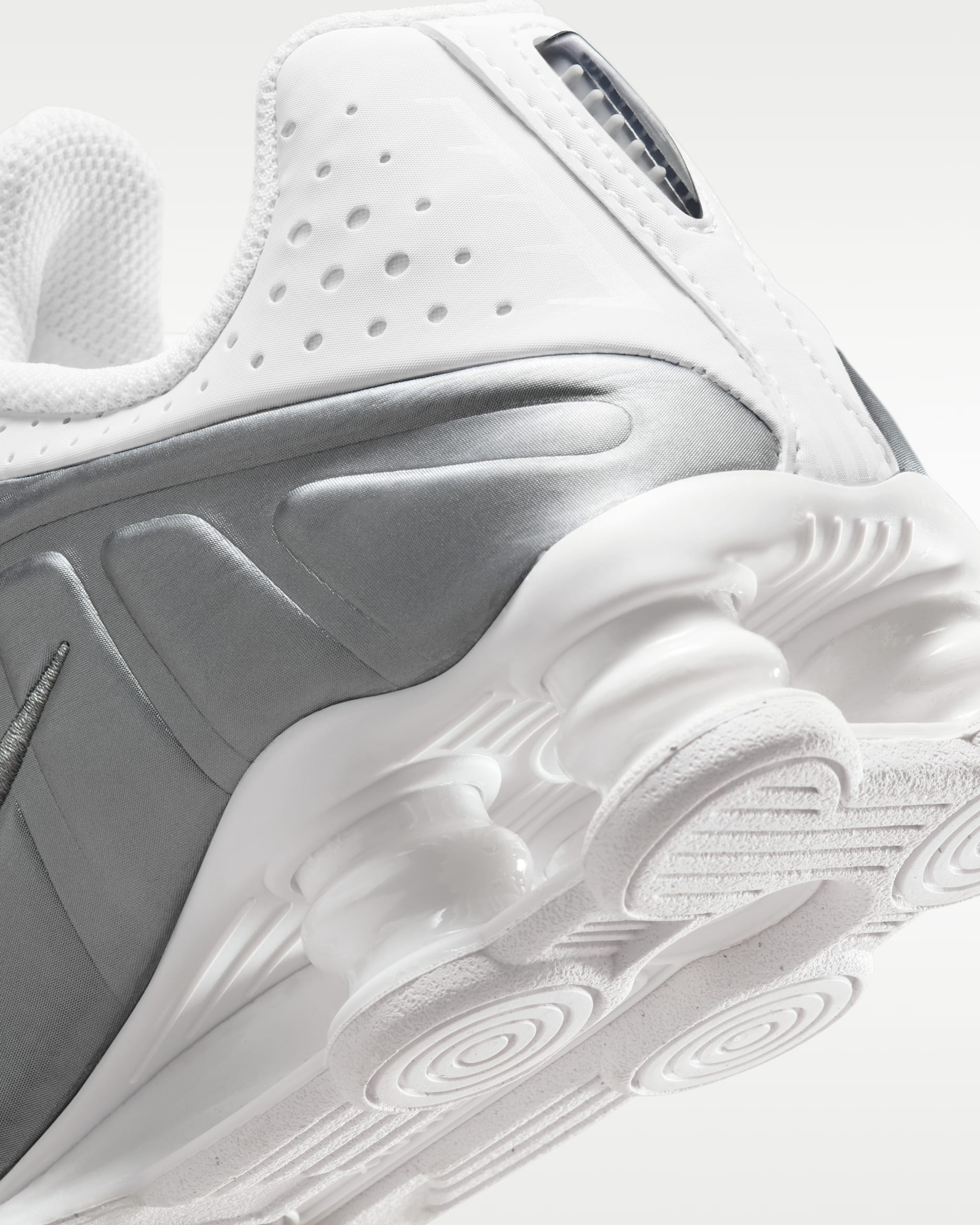 Nike Shox R4