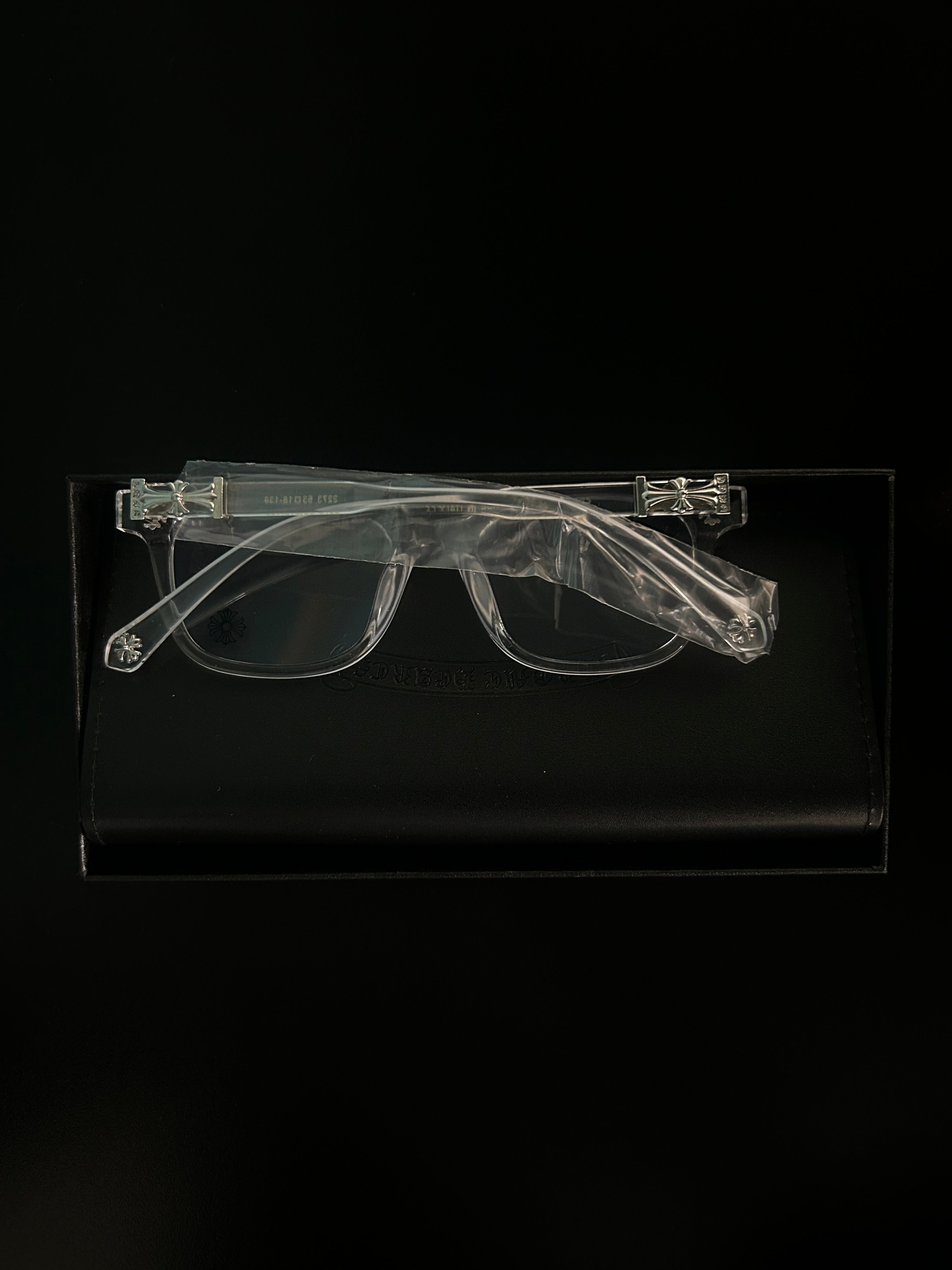 Chrome heart glasses - black & gold badges