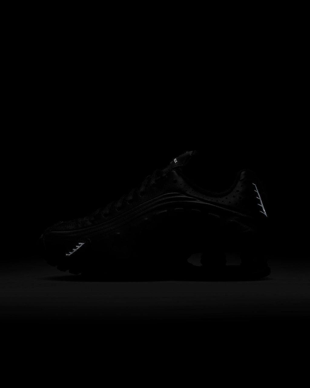 Nike Shox R4
