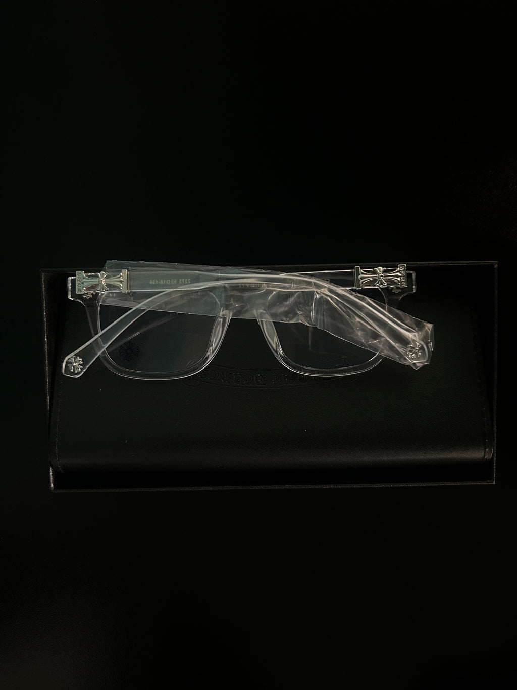 Chrome heart glasses - black & gold badges