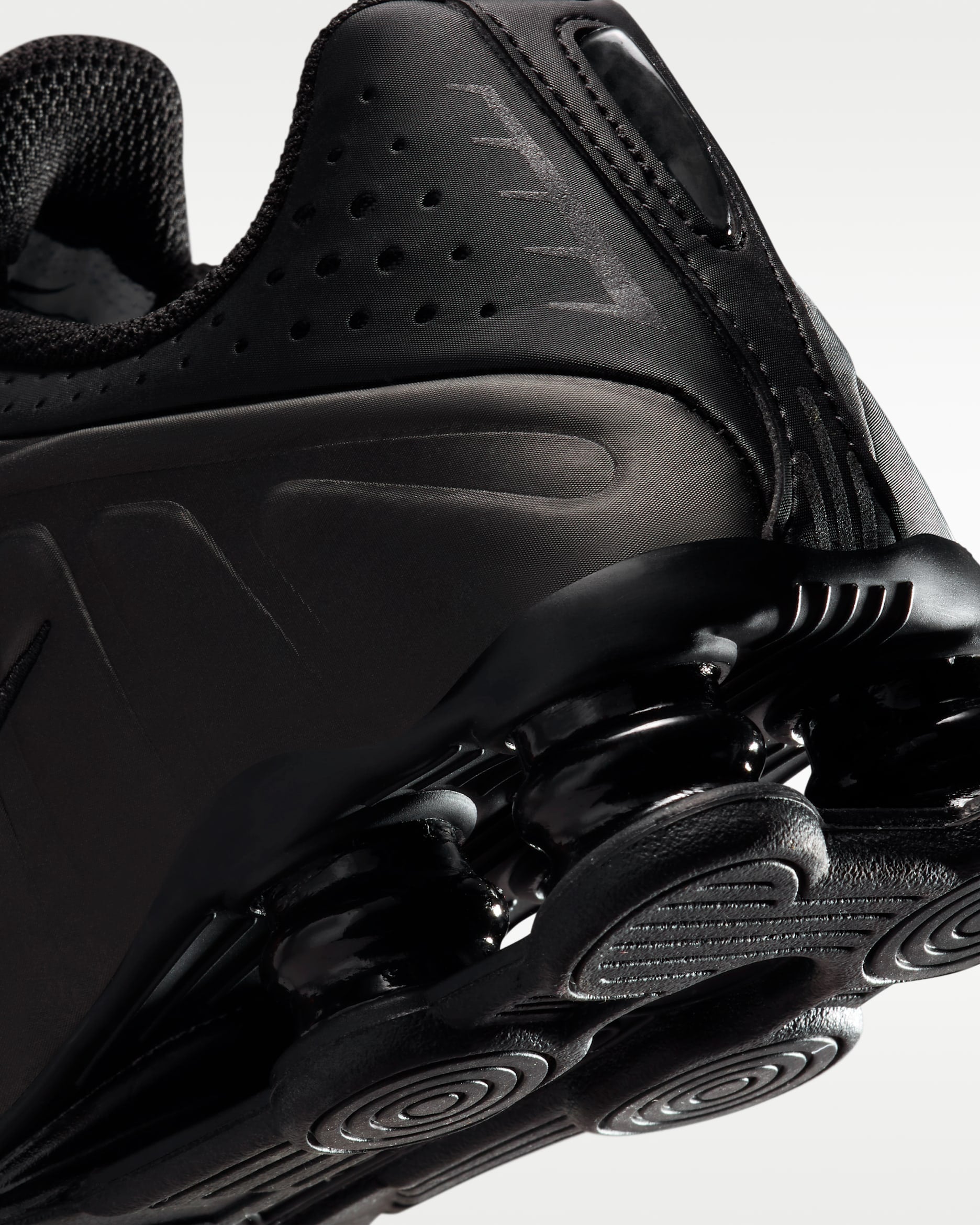 Nike Shox R4